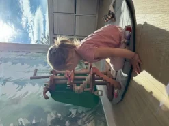 Abenteuer-Baumhaus mit Spielfiguren