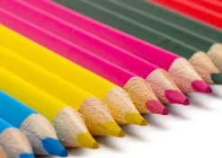30 Buntstifte in Montessori-Farben
