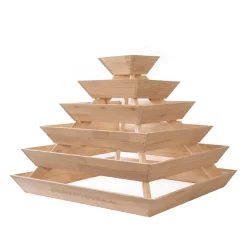 Große Pflanzpyramide aus witterungsbeständigem Lärchenholz - ideal als Erdbeerpyramide und Kräuterpyramide