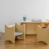 Kindersitzgruppe mit 2 kleinen Stühlen und einem Tisch - abwischbare Premiumqualität