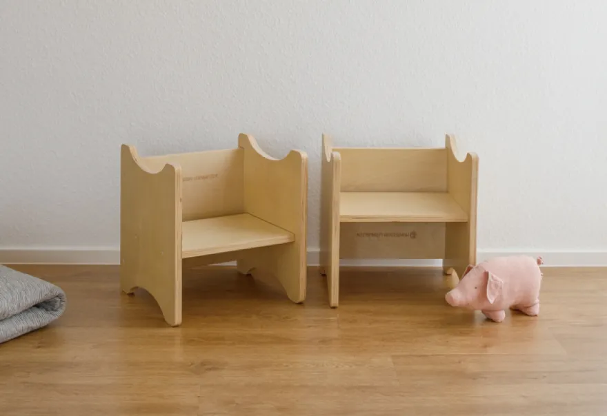 Kleiner Wendehocker aus Holz - abwischbare Premiumqualität