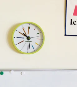 Montessori Perlenstäbchen-Uhr
